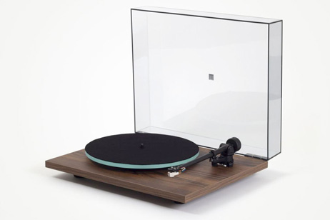 REGA  PLANAR 2 WALNUT