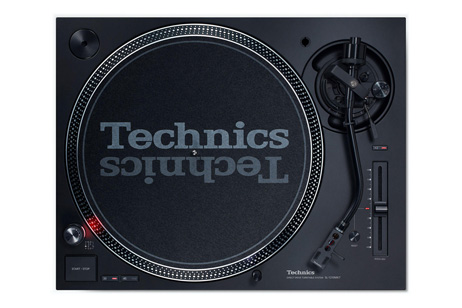 TECHNICS –  SL-1210Mk7