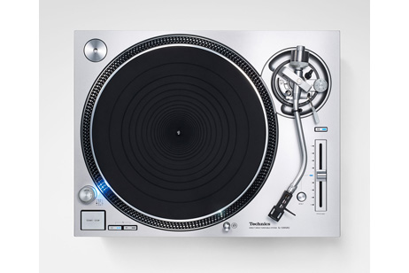 TECHNICS –  SL-1200GR2 (silver)