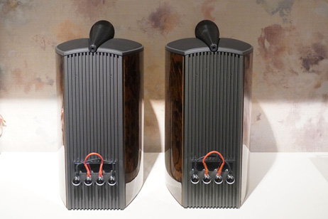 BOWERS & WILKINS 805 D4 SIGNATURE California Burl Gloss (coppia) NON VENDIBILE ONLINE